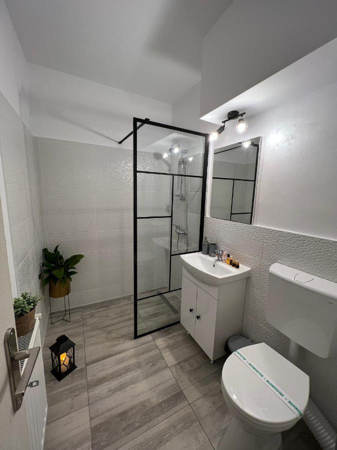 Apartment Sweet Predeal